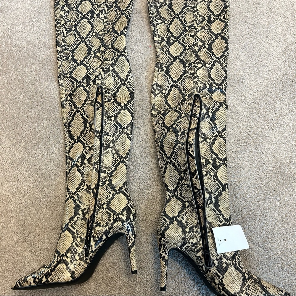 Design concept studio cream black snake print thigh high over the knee boots NWT - Picture 5 of 14